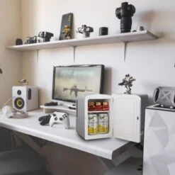 Blaupunkt 4L Mini Fridge -Quality Kitchenware Store 370510 blaupunkt mini fridge 4l 7